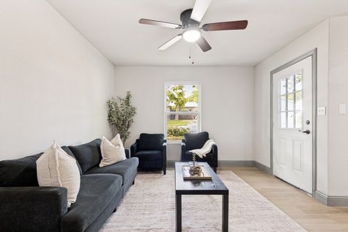 3825 Childress St, Fort Worth, TX, 76119-3541 | Card Image