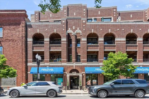 3s-4860 N Clark St, Chicago, IL, 60640-7932 | Card Image