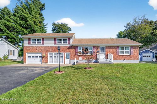 161 Dahlia St, Rotterdam, NY, 12306-2616 | Card Image