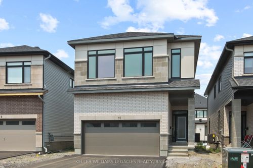 11 Mendoza Way, Ottawa, ON, K2S2S6 | Card Image