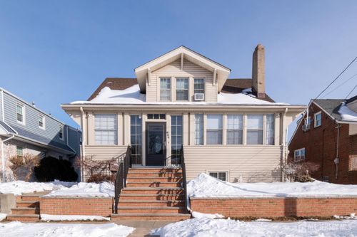 684 Amboy Ave, Edison, NJ, 08837-3556 | Card Image