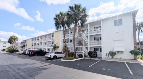 i36-5949 Easy St, BRADENTON, FL, 34207-4672 | Card Image