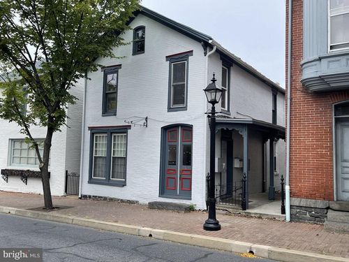 51 W Middle Street, GETTYSBURG, PA, 17325 | Card Image