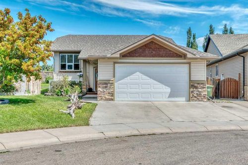 184 Hillcrest Boulevard, Strathmore, AB, T1P0A3 | Card Image
