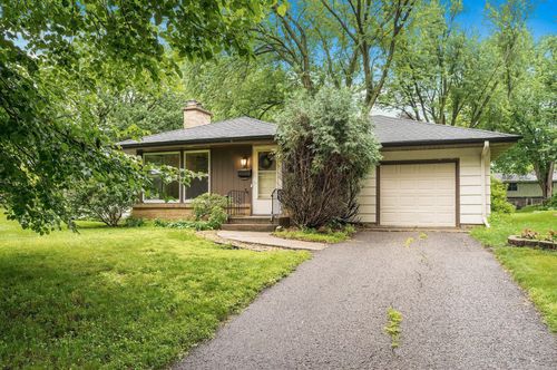 3912 Jersey Ave N, Crystal, MN, 55427-1451 | Card Image