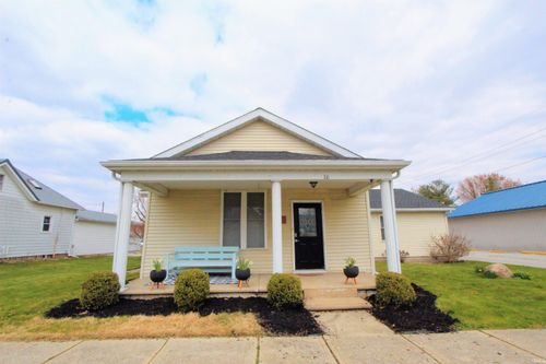 16 E North St, Rossville, IN, 46065-9477 | Card Image