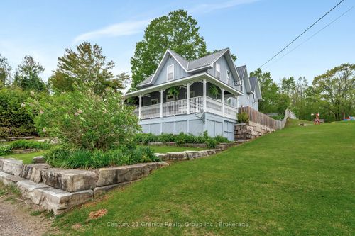 8 Bend St, Kinmount, ON, K0M2A0 | Card Image