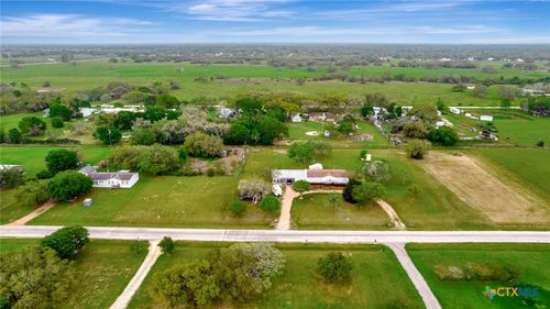 473 Hollybrook Dr, Inez, TX, 77968-3349 | Card Image