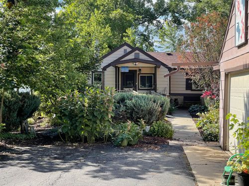 25215 W Loomis Rd, Waterford, WI, 53185-1423 | Card Image