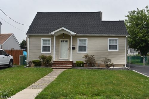 1316 Amberg St, Union, NJ, 07083-3912 | Card Image