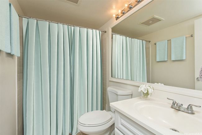 Enhanced Photo-Main Bathroom | Image 25