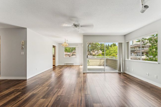 3969 Creekside Pl, Townhouse with 3 bedrooms, 2 bathrooms and 2 parking in Burnaby BC | Image 5