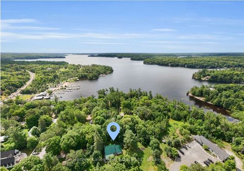 15 Victoria St W, Seguin, ON, P0C1J0 | Card Image