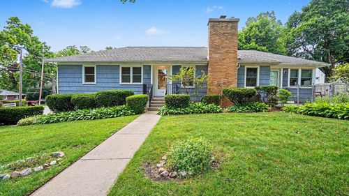 130 Worden Ave, Ann Arbor, MI, 48103-4032 | Card Image