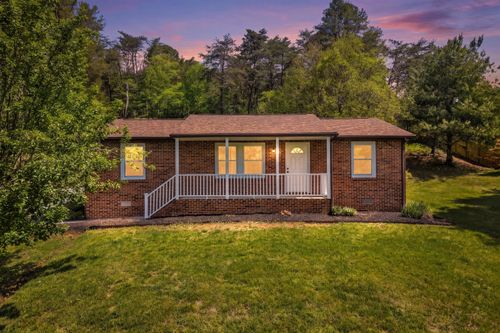 1650 Haymakertown Rd, Troutville, VA, 24175-6174 | Card Image