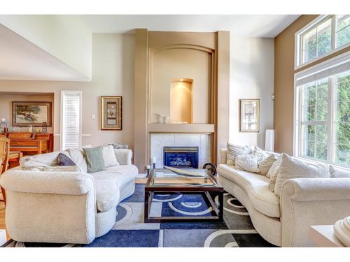 16932 60a Ave, Surrey, BC, V3S8X5 | Card Image