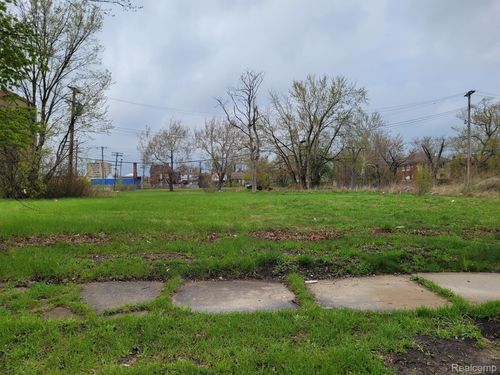 3340 Rochester St, Detroit, MI, 48206-1654 | Card Image