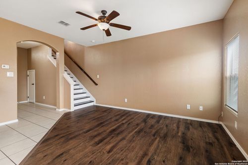 8709 Azul Sky Ct, Converse, TX, 78109-1075 | Card Image