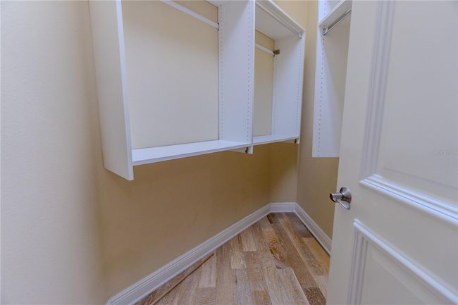 15101 Kestrelglen Way, House other with 4 bedrooms, 5 bathrooms and null parking in LITHIA FL | Image 56