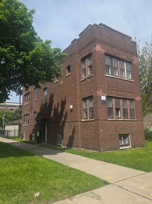 4936 W Maypole Avenue, Chicago, IL, 60644 | Card Image