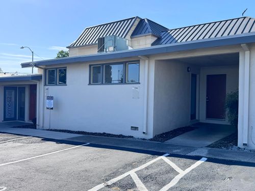 1324 Court St, Redding, CA, 96001-1635 | Card Image