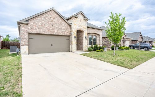 10415 Twisting Springs Dr, Aubrey, TX, 76227-1042 | Card Image