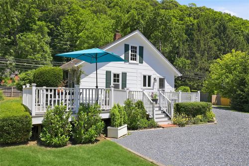 189 Pound Ridge Rd, Bedford, NY, 10506-1237 | Card Image