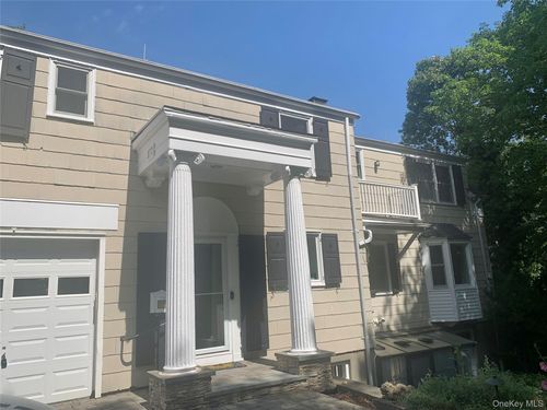 105 Laurel Ln, Port Jefferson, NY, 11777-1602 | Card Image