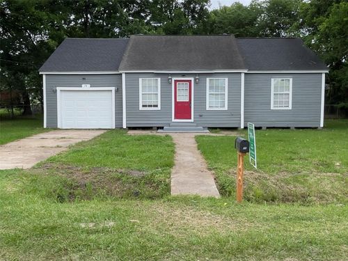 74 County Road 2415, Hull, TX, 77564-6030 | Card Image