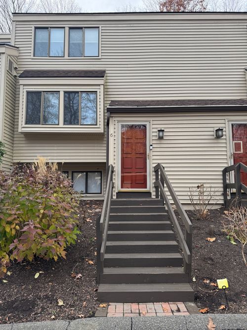 6-6 Comstock Trl, Brookfield, CT, 06804-3302 | Card Image