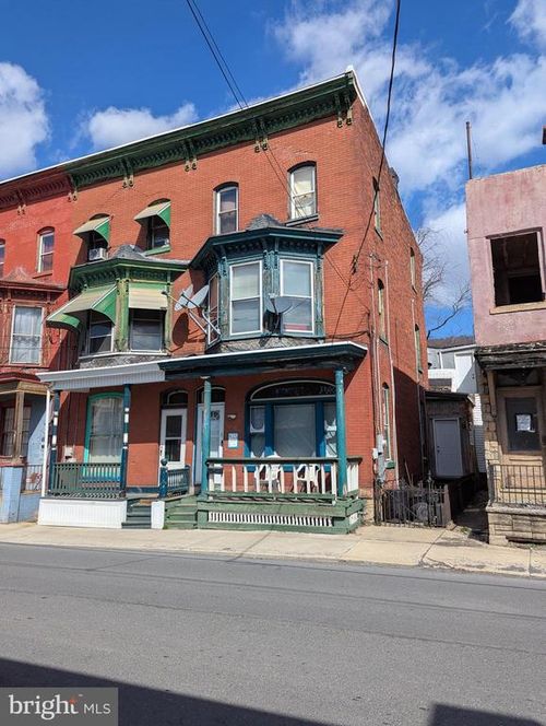 415 Spurzheim St, SHAMOKIN, PA, 17872-5465 | Card Image