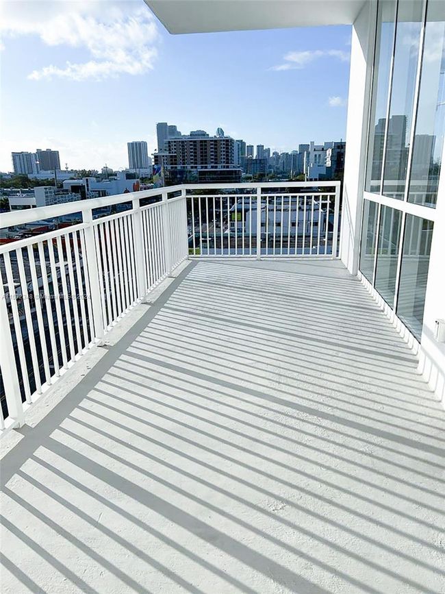 APT-601 - 2700 N Miami Ave, Condo with 1 bedrooms, 2 bathrooms and null parking in Miami FL | Image 8