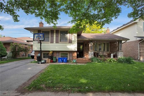 58 Winding Way Cres, London, ON, N6G3G2 | Card Image