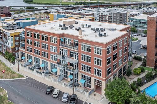 211-210 W 5th St, Kansas City, MO, 64105-1166 | Card Image