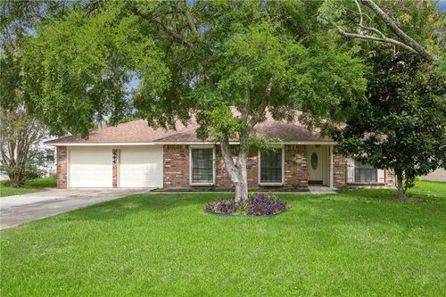 444 Water Oak Ln, Mandeville, LA, 70471-2706 | Card Image