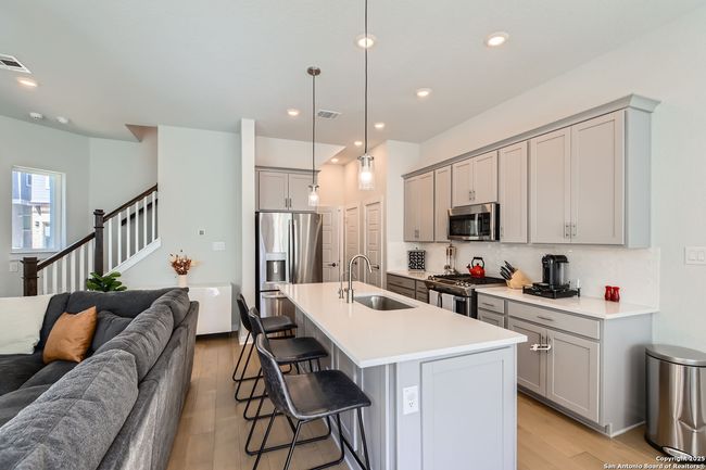 UNIT-40 - 5843 Whitby Rd, House other with 3 bedrooms, 4 bathrooms and null parking in San Antonio TX | Image 10