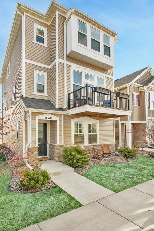 11341 81st Way N, Maple Grove, MN, 55369-2706 | Card Image