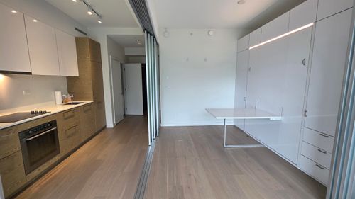 {{alt}} | Card Image