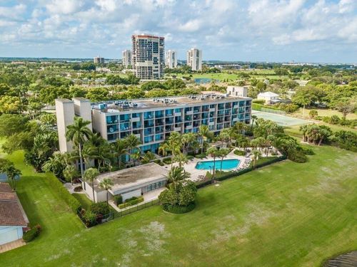 apt-401-1830 Embassy Dr, West Palm Beach, FL, 33401-1964 | Card Image