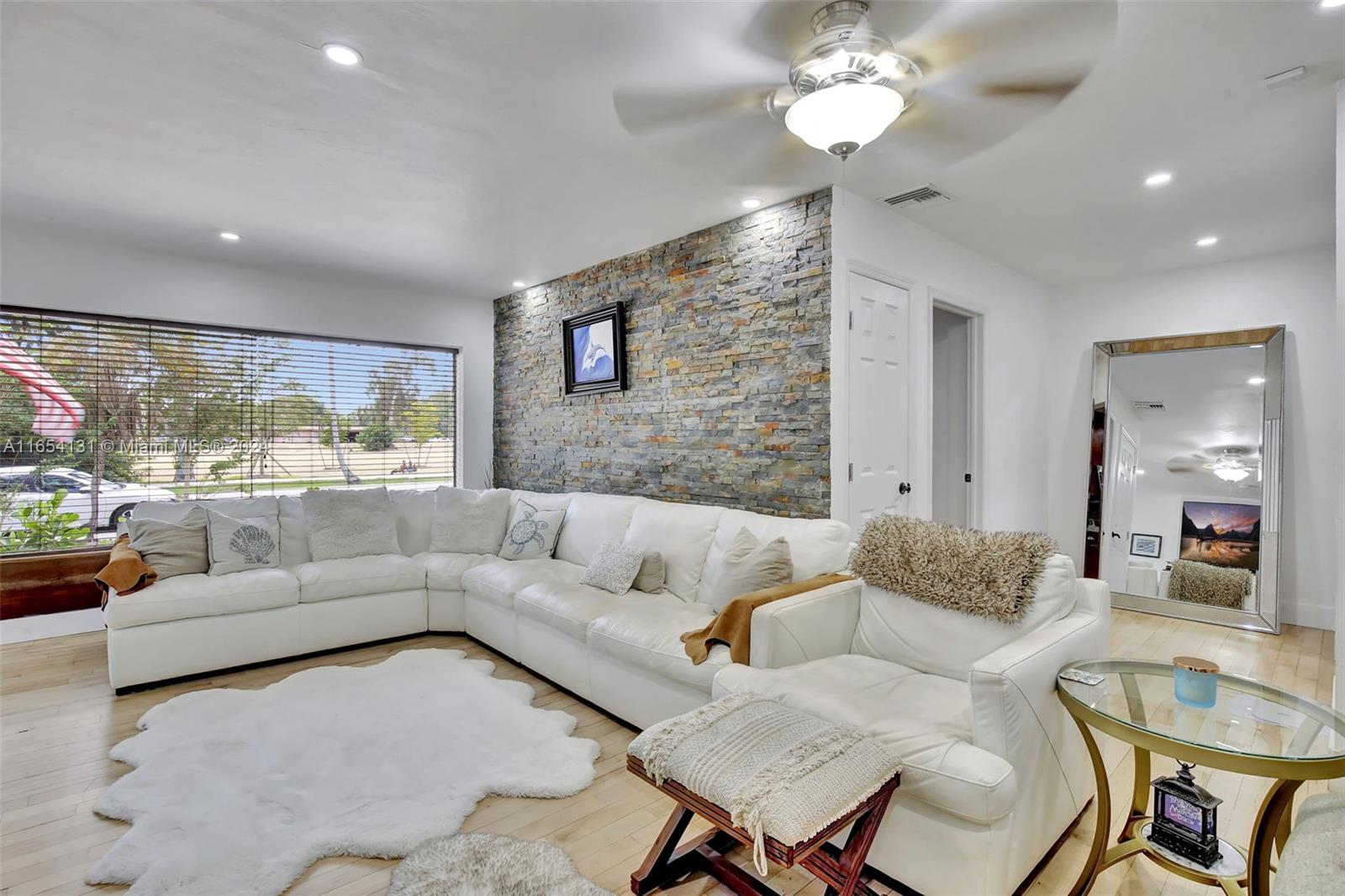 Johnson St, Hollywood, FL 33020