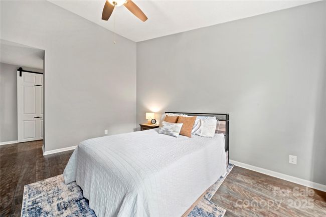 181 Riverview Ter, Condo with 3 bedrooms, 3 bathrooms and null parking in Lake Wylie SC | Image 27