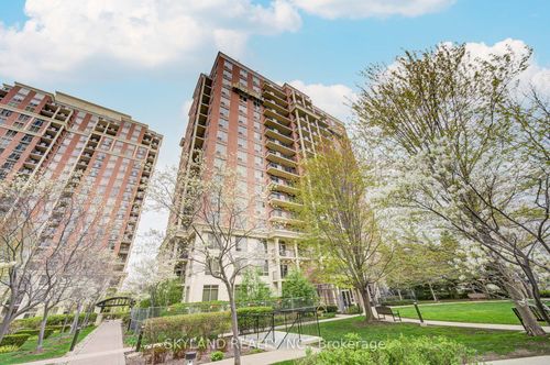 1106-1105 Leslie St, North York, ON, M3C4G9 | Card Image