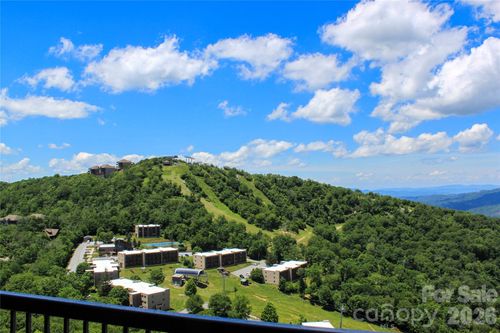 3625-303 Sugar Top Dr, Sugar Mountain, NC, 28604-5407 | Card Image