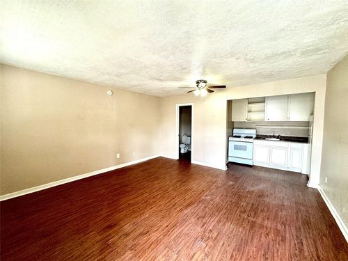 apt-20-1756 W Main St, Houston, TX, 77098-3619 | Card Image