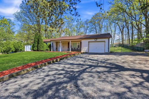 41 Marginal Rd, Jackson, NJ, 08527-1621 | Card Image