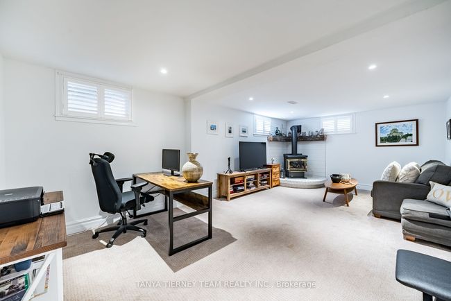 54 Mitchell Ave, House other with 5 bedrooms, 3 bathrooms and 4 parking in Whitby ON | Image 23