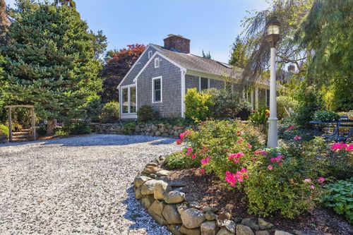 27 Lovell Ln, Orleans, MA, 02653-3810 | Card Image