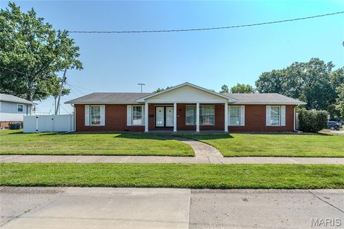 3300 Colgate Place, Granite City, IL, 62040 | Card Image