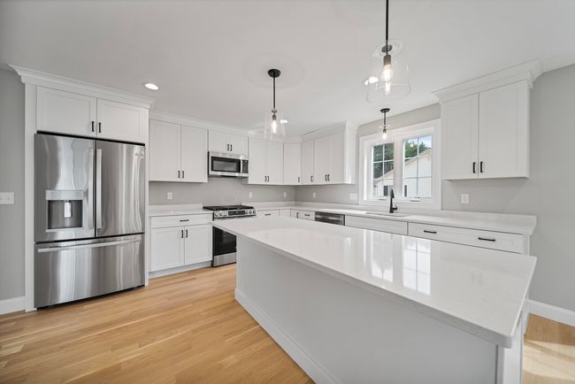 5 True Ave, House other with 4 bedrooms, 4 bathrooms and null parking in Derry NH | Image 4