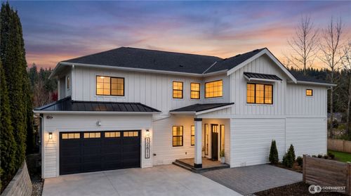 12811 Se 44th Pl, Bellevue, WA, 98006-2027 | Card Image